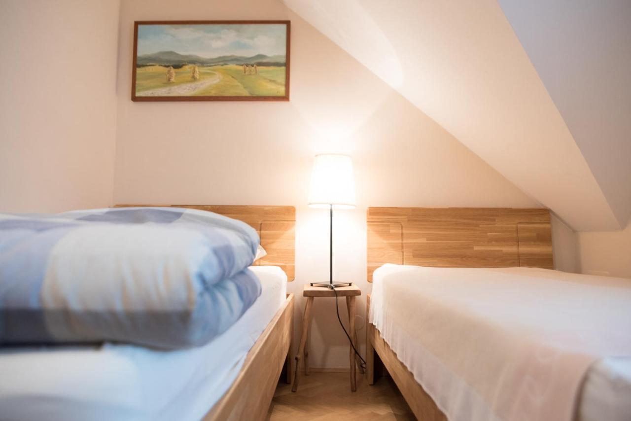 Petrovče Bed & Breakfast Dvorec المظهر الخارجي الصورة