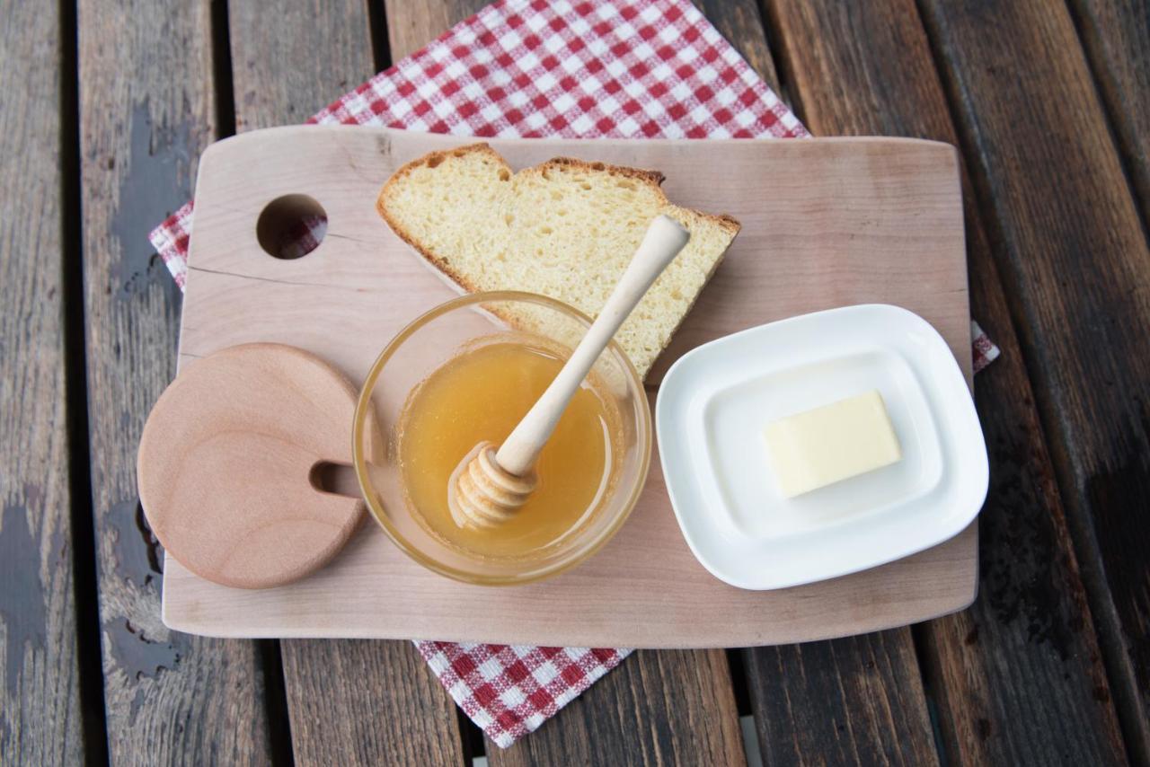 Petrovče Bed & Breakfast Dvorec المظهر الخارجي الصورة